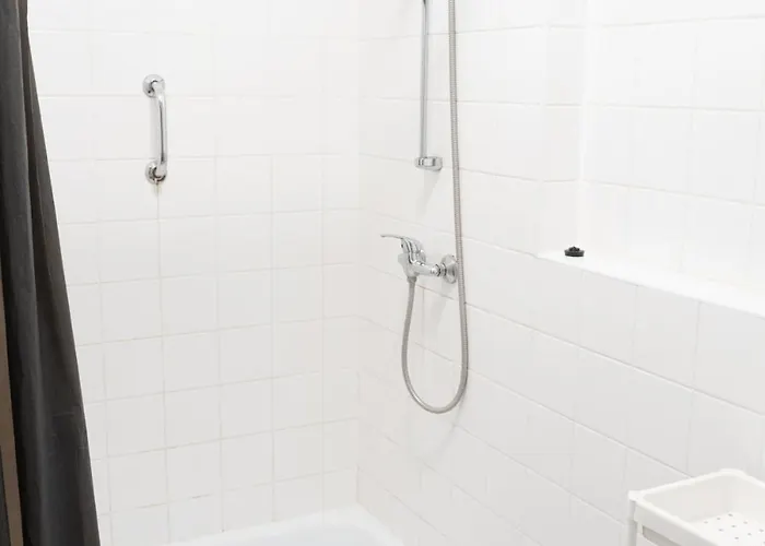 Apartament With 5 Beds & Two In The Centre