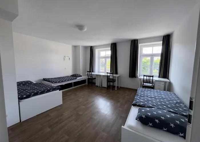 Apartment With 5 Beds & Two In The Centre *